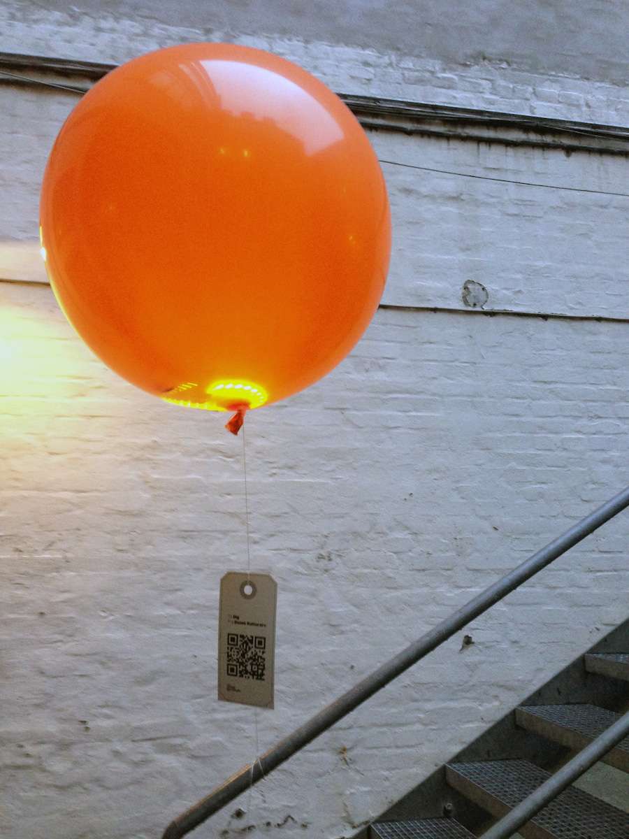 Location Driven QR Baloons