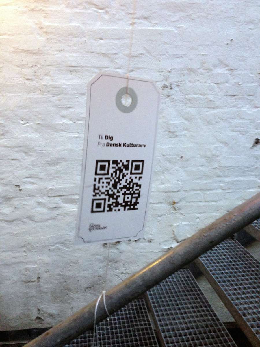 Location Driven QR Baloons